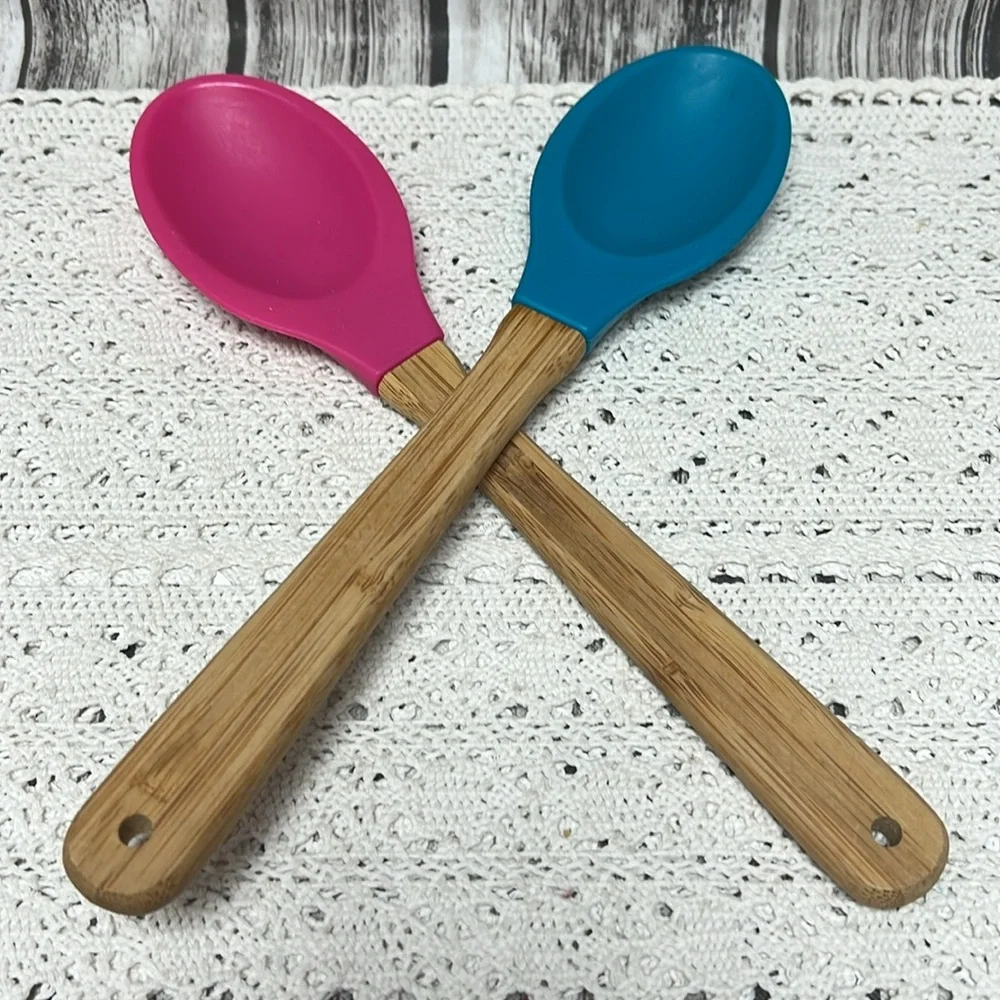 10 piece Kitchen set~ Measuring - Mixing and more!